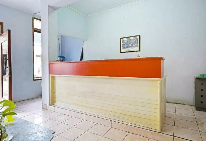 Majatalo Koolkost Syariah Near Simpang Dago