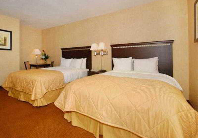 Clarion Hotel & Convention Center