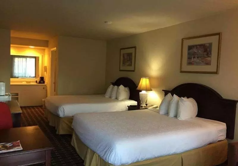 ホテル Queens Inn Anaheim