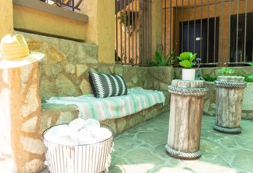 ホテル Baja San Diego   A Boutique