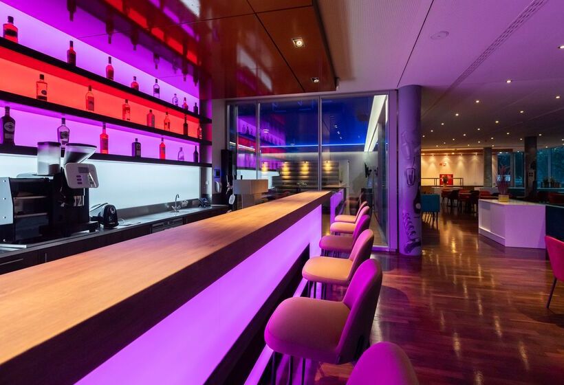 فندق Doubletree By Hilton Frankfurt Niederrad