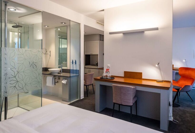 فندق Doubletree By Hilton Frankfurt Niederrad