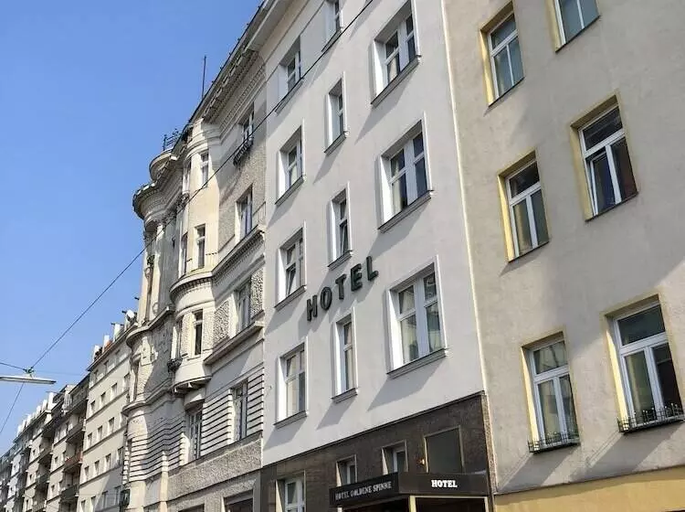 호텔 Goldene Spinne