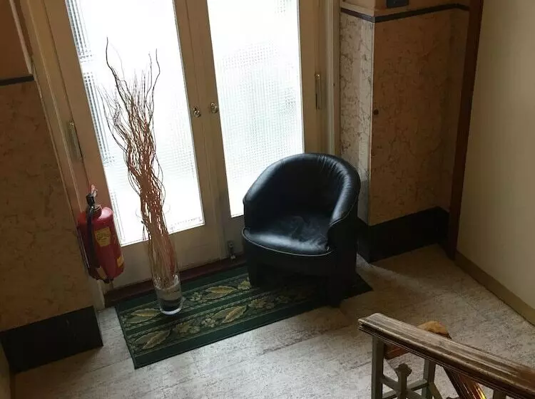 호텔 Goldene Spinne