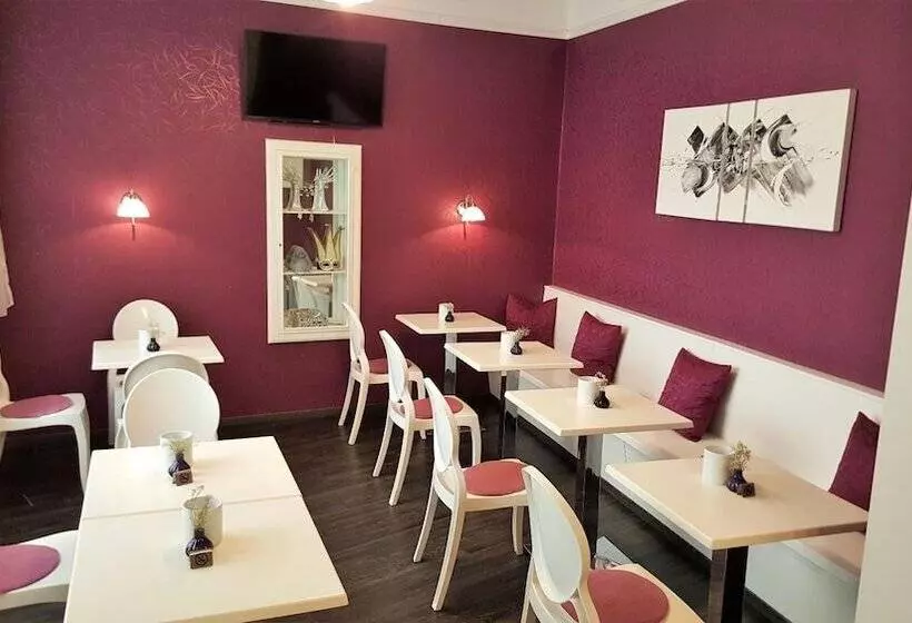 호텔 Goldene Spinne