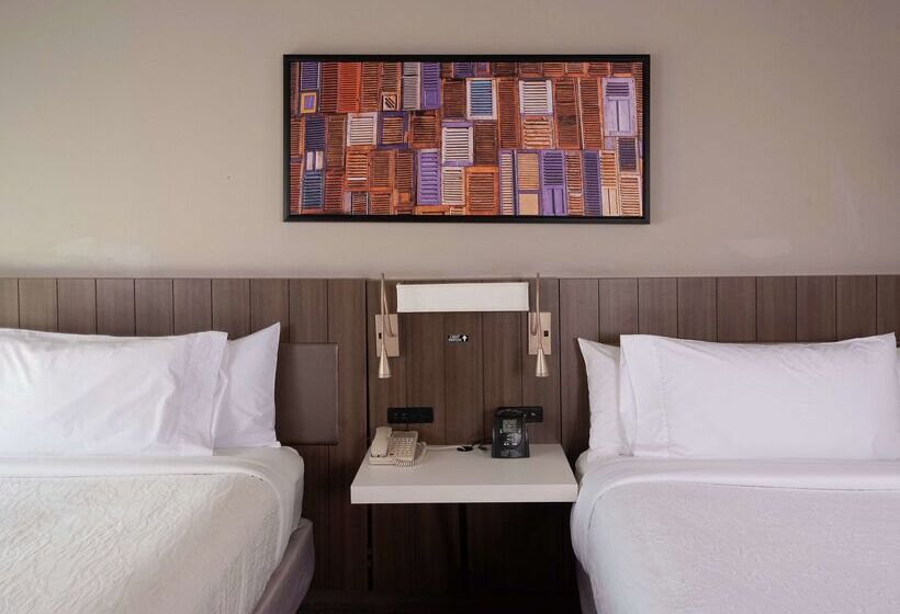 فندق Hilton Garden Inn Atlanta Airport/millenium Center