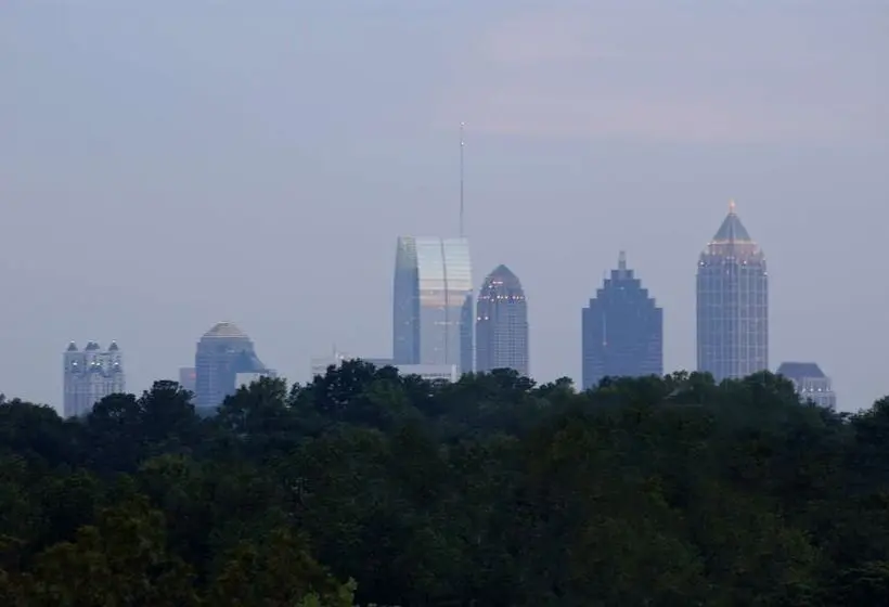 هتل Hilton Garden Inn Atlanta Airport/millenium Center