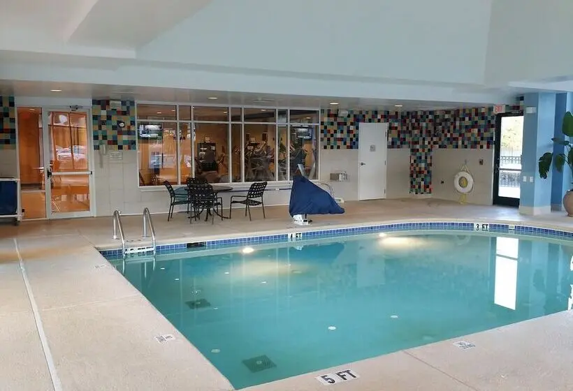 هتل Hilton Garden Inn Atlanta Airport/millenium Center