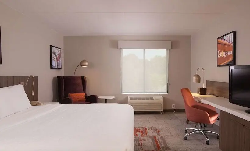 هتل Hilton Garden Inn Atlanta Airport/millenium Center