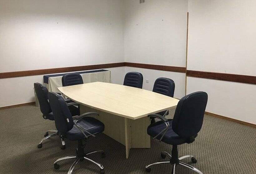 Отель Nacional Inn Curitiba Santa Felicidade