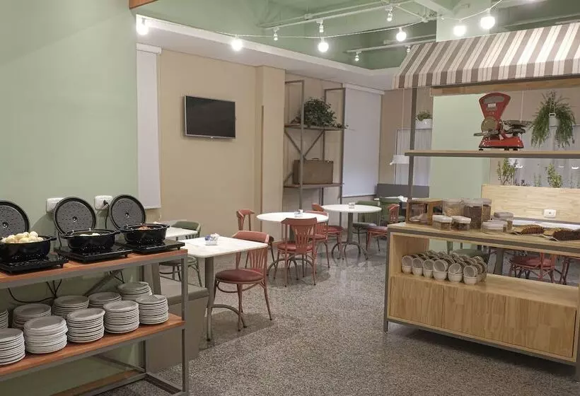 ホテル Nacional Inn Curitiba Santa Felicidade