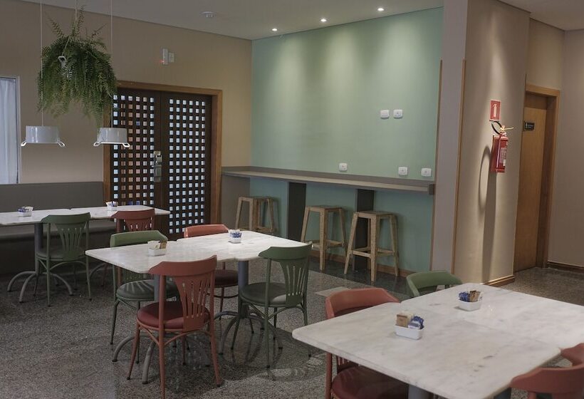 Отель Nacional Inn Curitiba Santa Felicidade