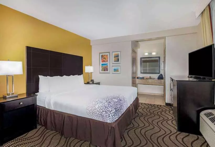 酒店 La Quinta By Wyndham Carlsbad Legoland Area