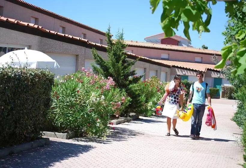 בית מלון כפרי Lagrange Grand Bleu Vacances – Résidence Les Jardins De Neptune