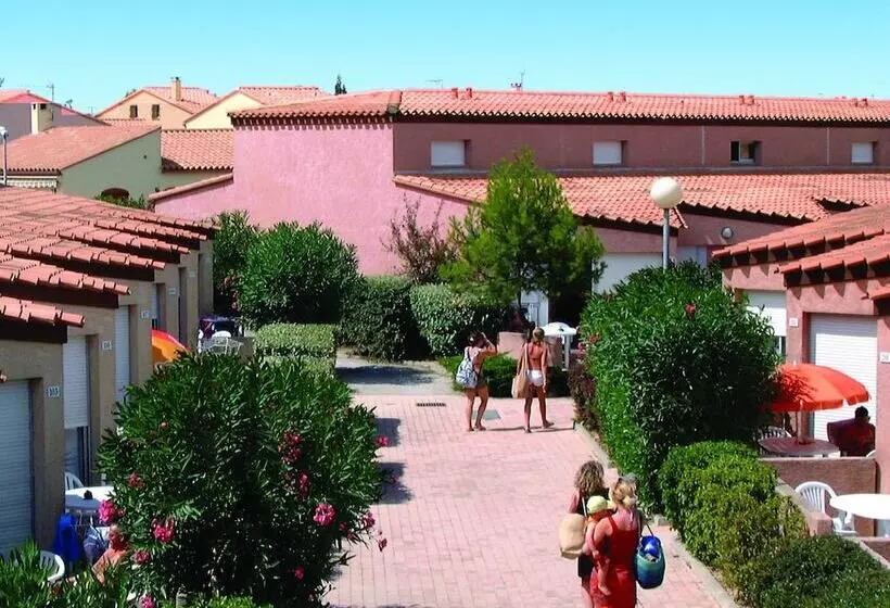 בית מלון כפרי Lagrange Grand Bleu Vacances – Résidence Les Jardins De Neptune