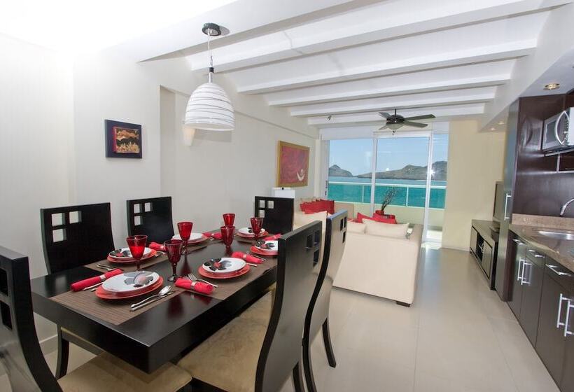 Las Flores Beach Resort