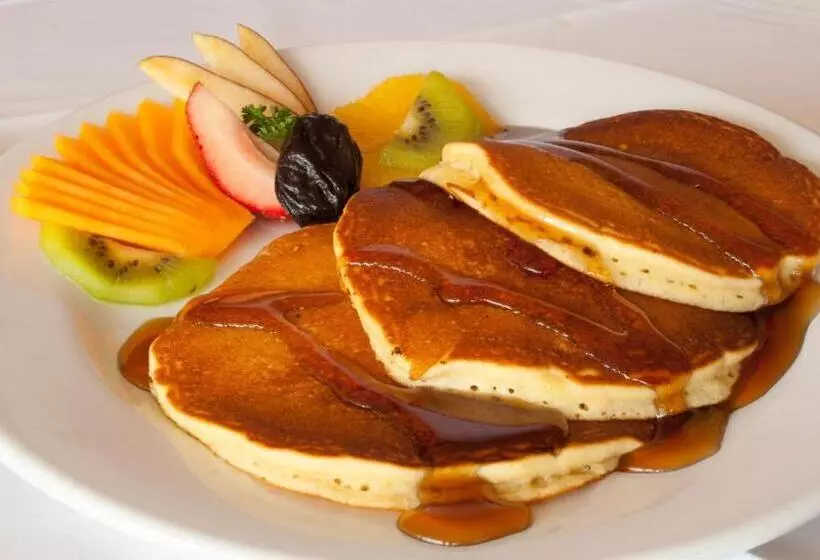 Las Flores Beach Resort