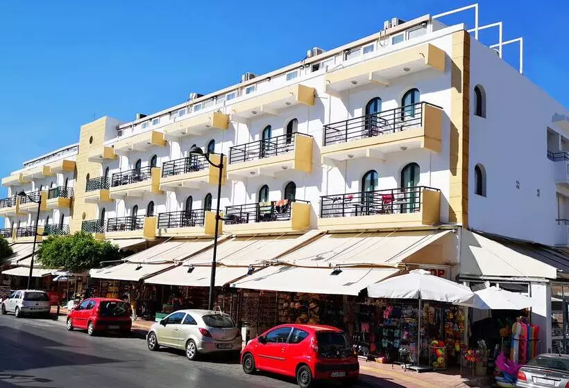 ホテル Pela Maria