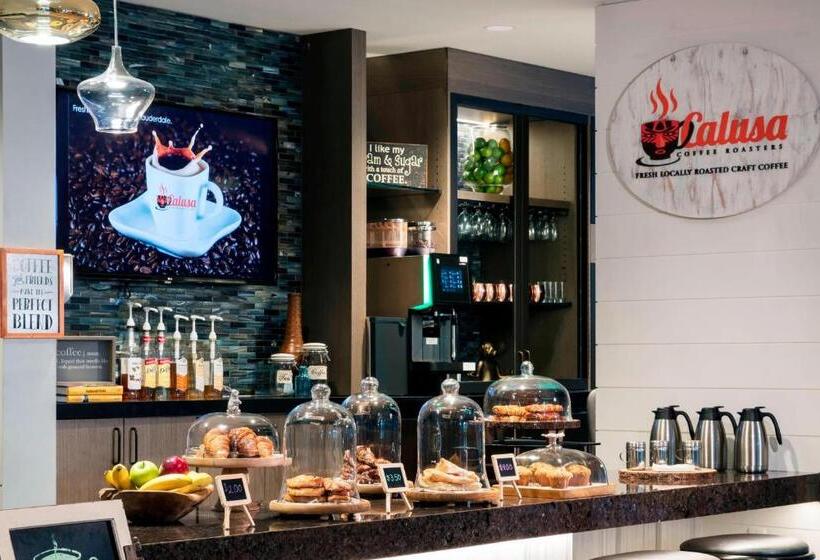 فندق Renaissance Fort Lauderdale Cruise Port