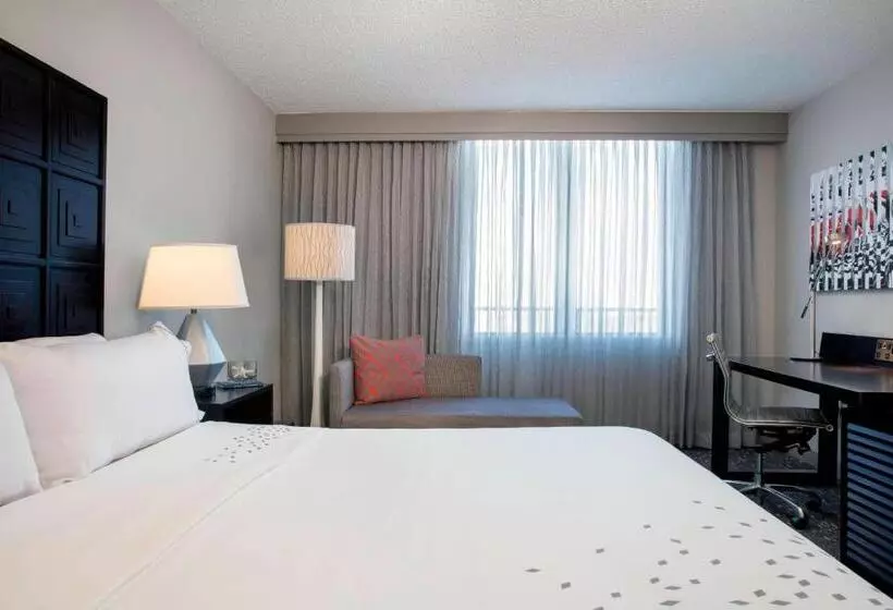 فندق Renaissance Fort Lauderdale Cruise Port