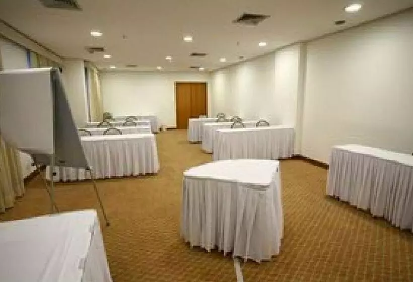 酒店 Astron Saint Charbel