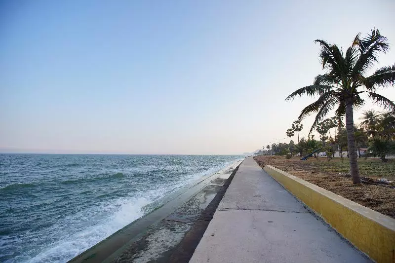 Отель Tanaosri Resort Pranburi