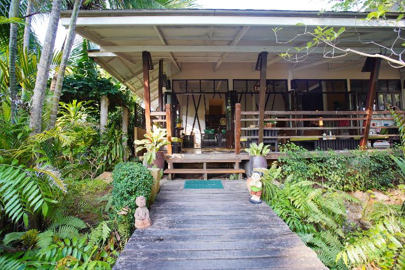 Hotel Tanaosri Resort Pranburi