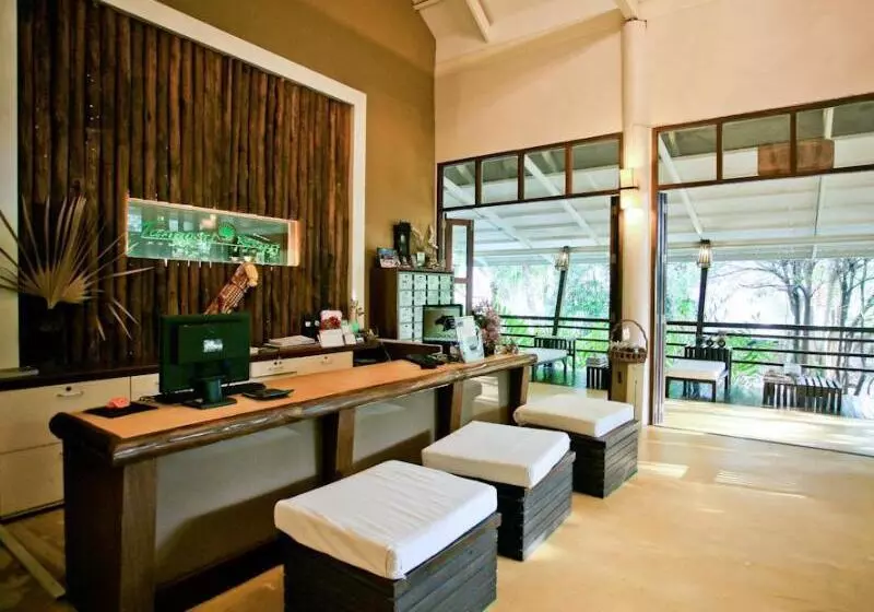 Отель Tanaosri Resort Pranburi