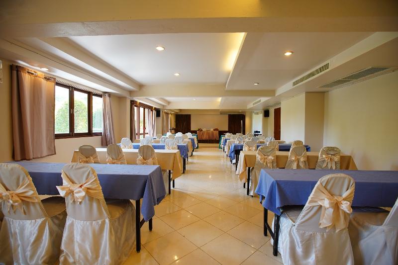 Hotel Tanaosri Resort Pranburi