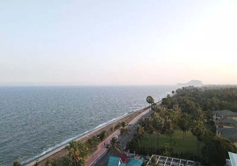 Отель Tanaosri Resort Pranburi