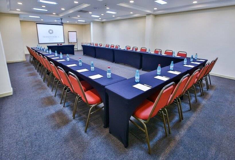 בית מלון כפרי Transamerica Executive Curitiba Batel