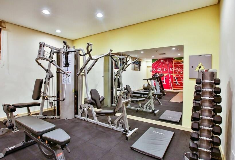 בית מלון כפרי Transamerica Executive Curitiba Batel