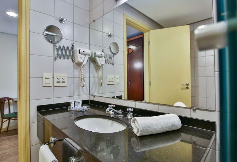 בית מלון כפרי Transamerica Executive Curitiba Batel