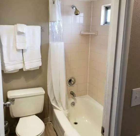 هتل Yakima Valley Inn