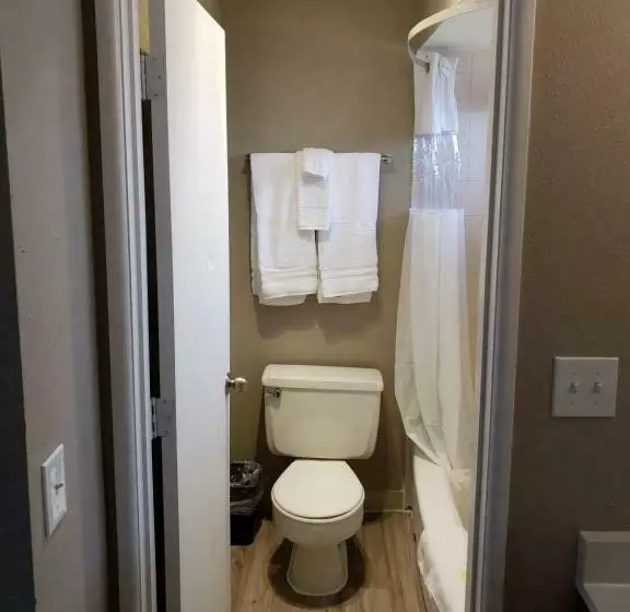 هتل Yakima Valley Inn