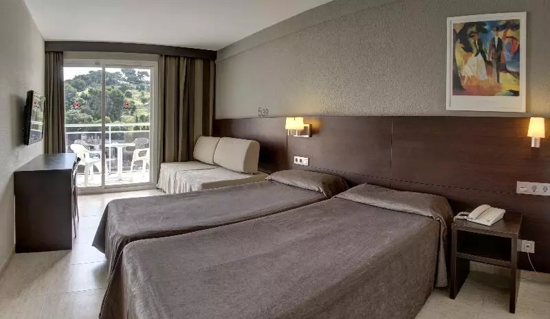 Rosamar Garden Resort