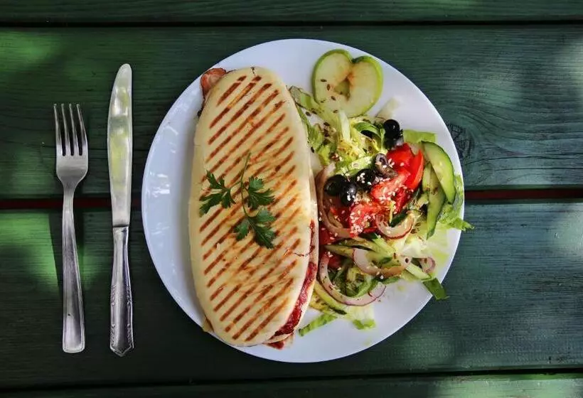Aamiaismajoitus (B&B) Pm Fogadó