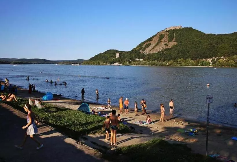 Aamiaismajoitus (B&B) Pm Fogadó