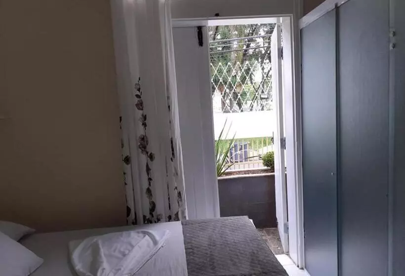 Hotelli Castelinho De Sorocaba