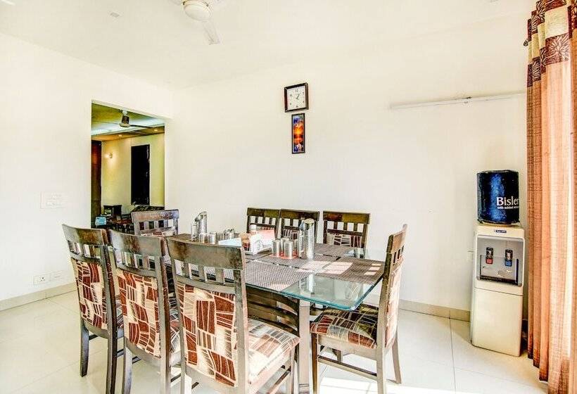 בית מלון כפרי Fabexpress Hemkunt Residency Noida