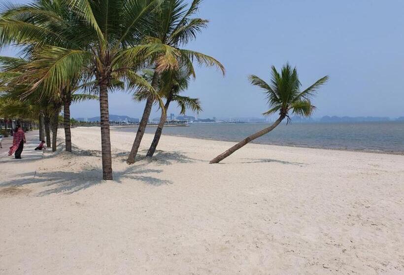 هتل Golden Palm Halong