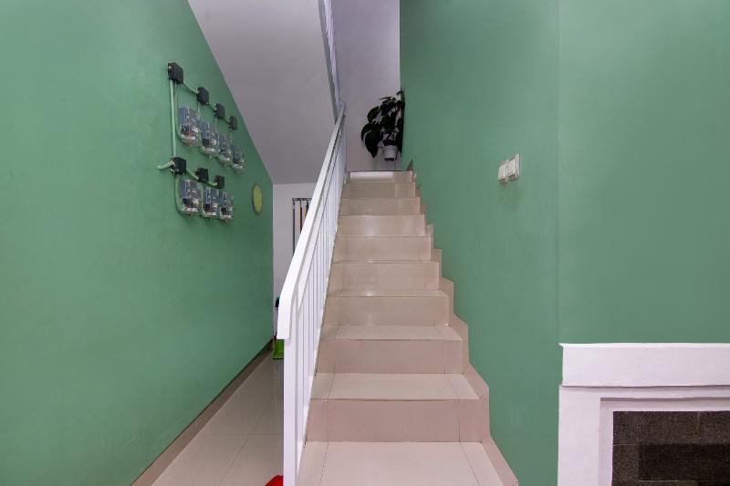 בית מלון כפרי Oyo 2808 D Residence Syariah