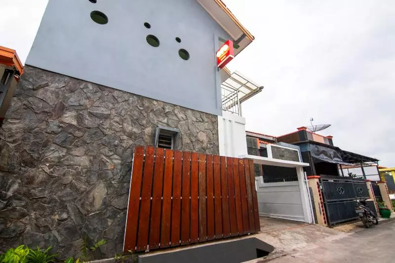 ホテル Oyo 2808 D Residence Syariah