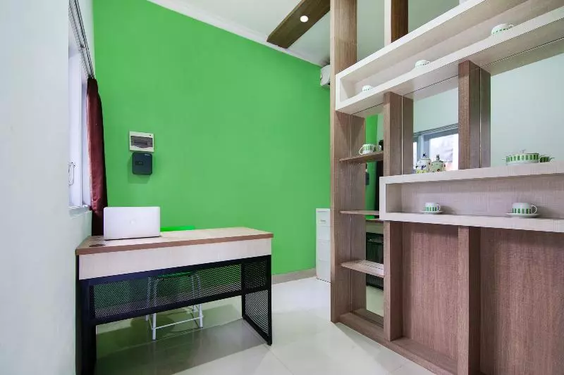 ホテル Oyo 2808 D Residence Syariah