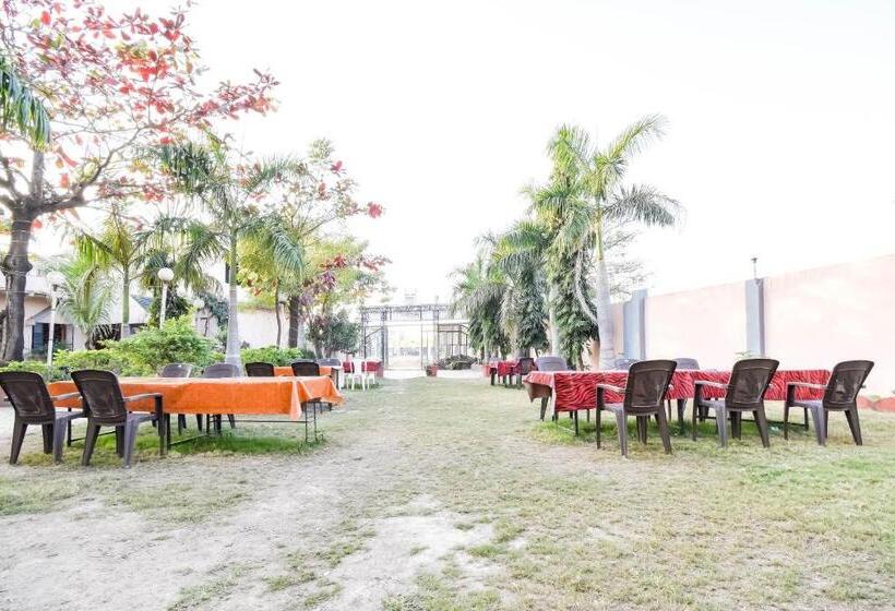 Hotell Oyo 69814  Chandani