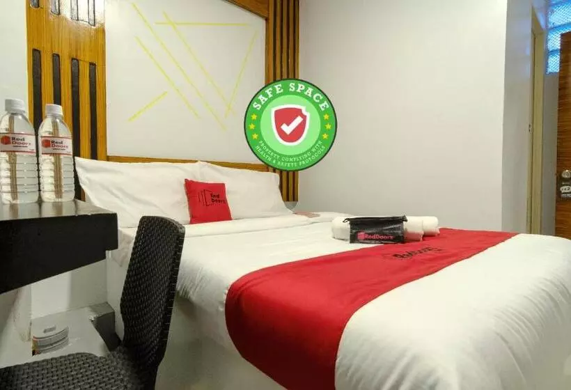 Hotelli Reddoorz Near Quiapo Church Manila
