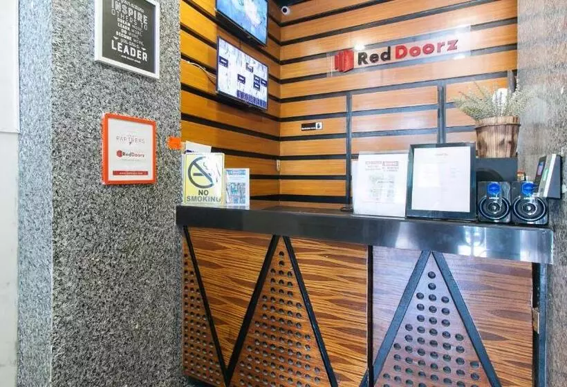 Hotelli Reddoorz Near Quiapo Church Manila