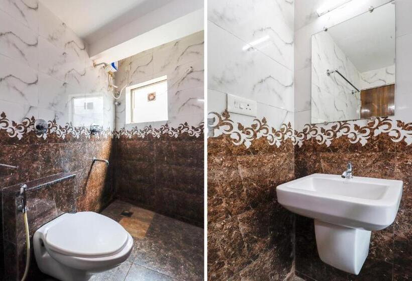 בית מלון כפרי Capital O Sai Arya Residency