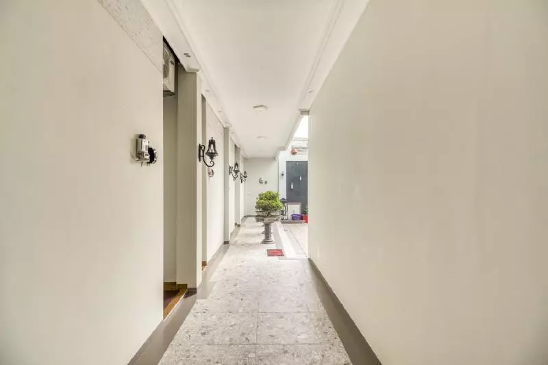 Majatalo Reddoorz Plus Near Gembira Loka Zoo 2