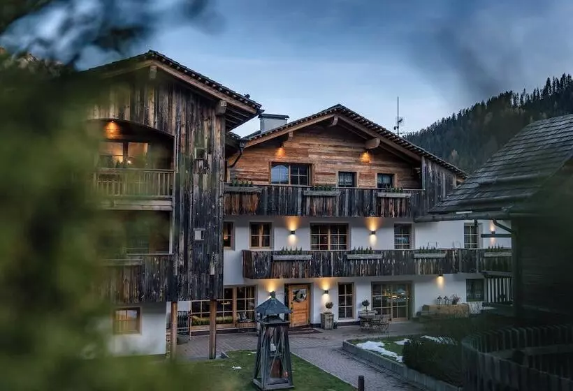 Sportony Mountain Lodges